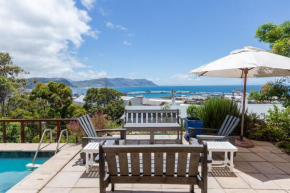 SEIA Dream offers stunning ocean views, sunny living spaces, plunge pool and terraces perfect for relaxing, Walk to Simons Town, Seaforth Beach, Boulders Beach penguins, high speed internet, smart TV 